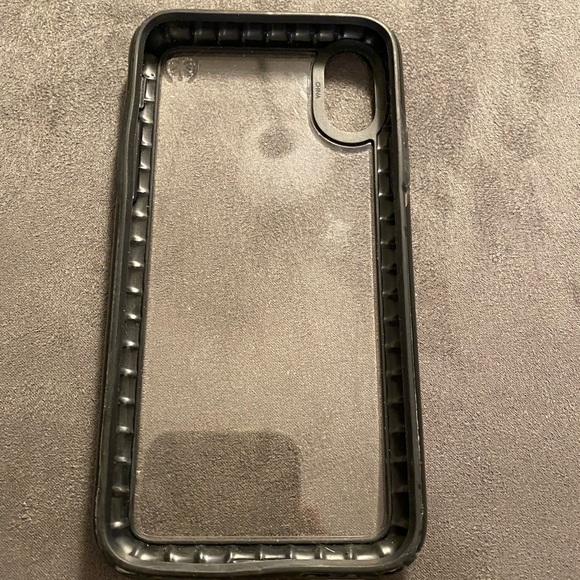 iPhone X speck case - Picture 2 of 2